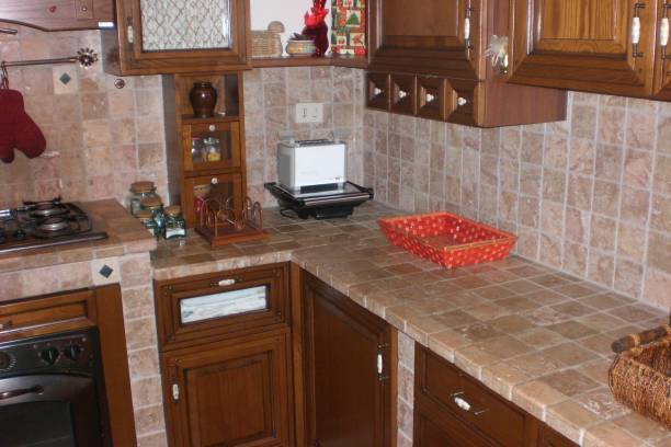 Country Kitchen in  travertine scabas